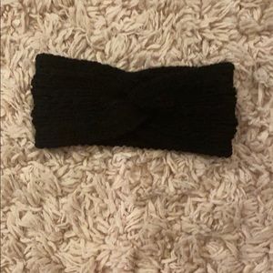 Black knit headband